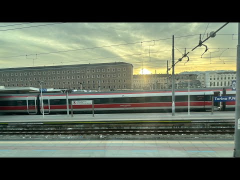 Etr500 Frecciarossa departure from Turin #frecciarossa