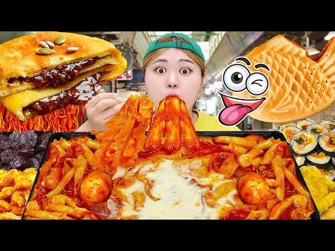 Traditional market plac Mukbang! FRIED CHICKEN Tteokbokki Eating show by HIU 하이유