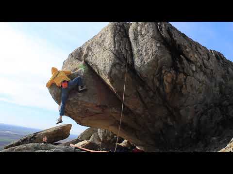 Bouldering in Măcin - FA of Gondwana