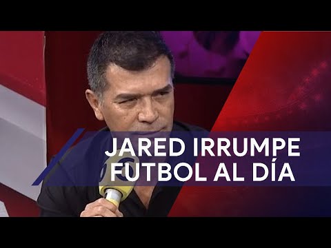 Jared Borgetti irrumpió en Futbol al Día y encaró a David De la Garza