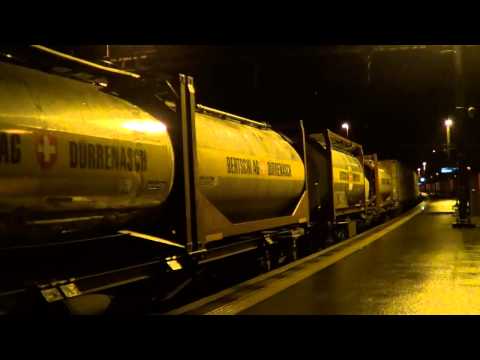 Bahnverkehr am Gotthard 08/09.11.13 -- Eine Nacht in Erstfeld Teil 3 „Zirkus Knie am Gotthard"