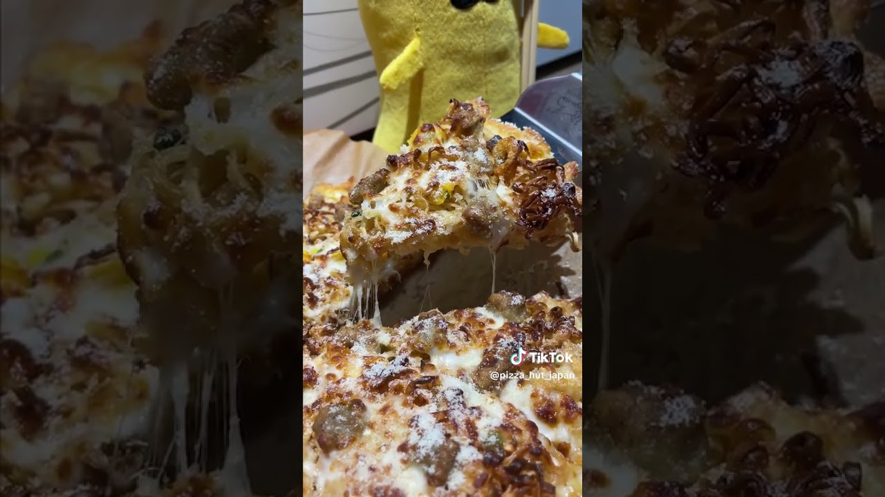 最後の食レポがやばすぎた😂 #ピザハット #カップラーメン #アレンジ