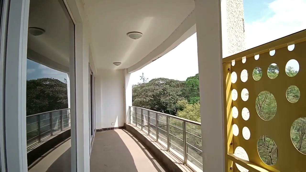 3BR Duplex with Smart Home Tech & Heated Pool - Westlands