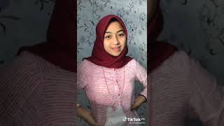 Download lagu hijab Cantik Tiktok 2 gemes toge smp mp3