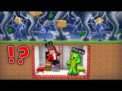 Mikey and JJ DoomsDay Bunker vs TORNADO in Minecraft ! (Maizen)