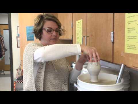 Glazing a vase or bottle