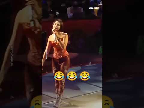 Ángela Aguilar dejó los rellenos en casa y queda en vergüenza #shorts