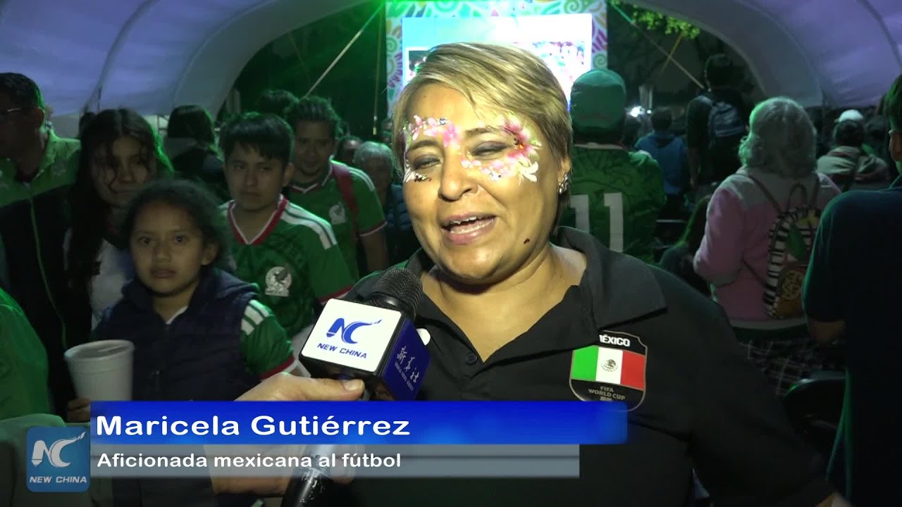Aficionados en plaza capitalina disfrutan triunfo de la selección mexicana de fútbol sobre Chequia
