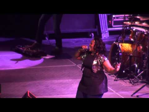 Mandisa - Back To You - Third Day / Skillet - Reading PA 2014