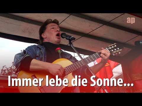 Immer lebe die Sonne... Karsten Troyke singt für Frieden und Freiheit