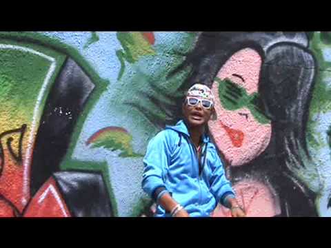 dnazty el funcionario   con mi gorra y mi cadenita oficcial