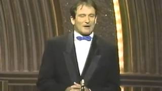 ROBIN WILLIAMS OPENS THE 1986 OSCARS