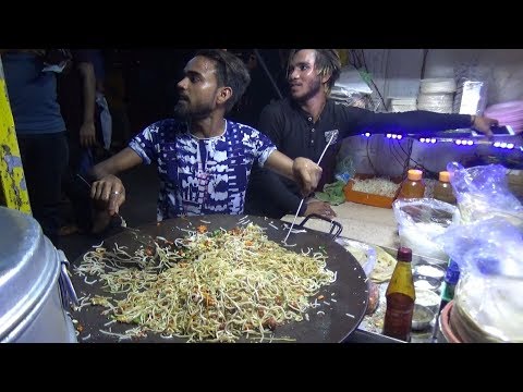 Egg Roll @ 20 rs & Veg Noodles @ 50 rs | Chinese Food in South India Marine Drive Kochi Kerala Video