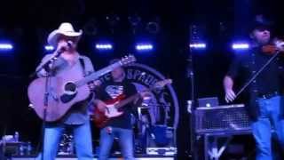 Mark Chesnutt & New South Band  7 10 2015 Gonna Get A Life.