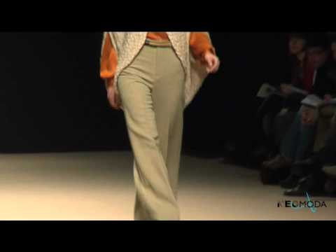 JESUS DEL POZO Fall WInter 2010 / 11 Cibeles Madrid Fashion Week