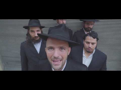 Kosha Dillz - Schmoozin'  (The 2021 Hannukah Song!)