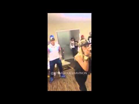 Raquel Savinon - Cantando no lançamento do Clipe do Mc Danado