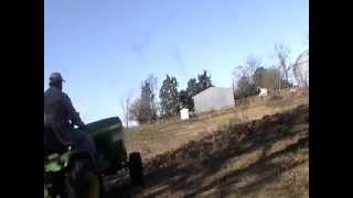 preview picture of video 'John Deere 400 plowing'