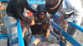 preview picture of video 'Jared's first bull ride at the Gary Walter Memorial!!'