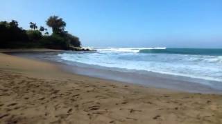 preview picture of video 'Haena beach, Kauai, Hawaii, with Ray and Mary.'