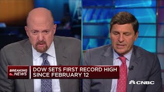 Jim Cramer on McDonald's earnings and how the restaurant industry will be affected by Pfizer vaccine