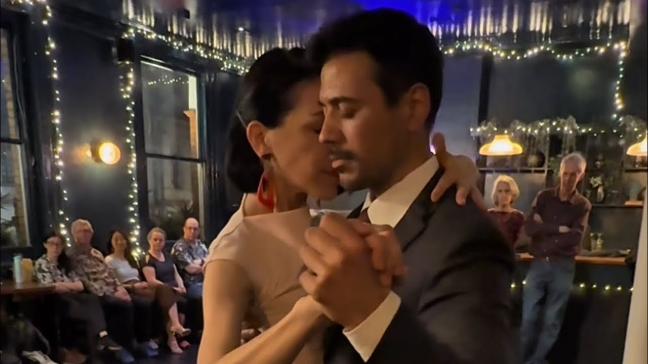 Video thumbnail for Amanda & Adrián Costa at Tango178 dancing to « Estas en mi Corazon » de Alfredo Gobbi