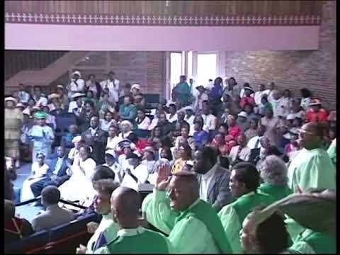 Fellowship Baptist Church Choir feat. Mary Davis - "He's My Everything"