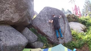 Video thumbnail of Jungla de Cristal, 6b+. Monte Xalo