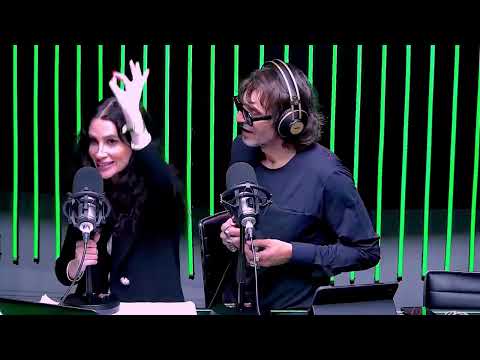 Azzurra Barbuto explodes and throws her headphones: she's arguing with Modou Gueye - La Zanzara 1...