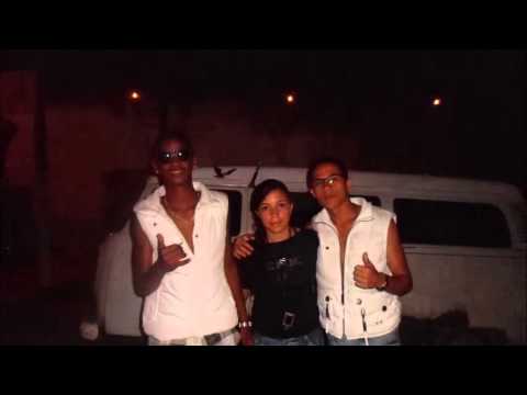 MC DANDINHO E WALLACE MC ELA DIZANDOU