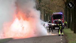 preview picture of video 'Bestelbus in brand Nieuwkuijkseweg Nieuwkuijk'