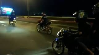 Download lagu Suasana di malam hari Vixion jari-jari Touring mp3