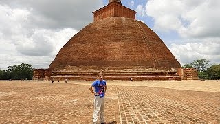 preview picture of video 'Jetavanaramaya ජේතවනාරාමය Anuradhapura-Sri Lanka  Анурадхапура - Джетавана Дагоба'