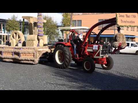 Bewegte Bilder zur Erntewagen-Parade in Zeven
