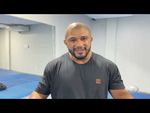 LUTADOR DIONE DE ARAGUAINA-TO, TENTA O BICAMPEONATO DE KARATÊ EM TORNEIO NACIONAL, EM BELEM DO PARÁ.