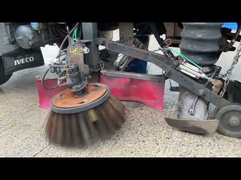 IVECO EUROCARGO 150E22 15 TON SCRAB ROAD SWEEPER - Image 2