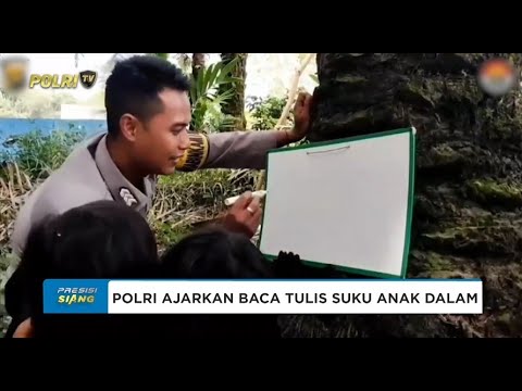 KEPEDULIAN BHABINKAMTIBMAS POLSEK AIR HITAM MENGAJARKAN BACA TULIS KEPADA SUKU ANAK DALAM