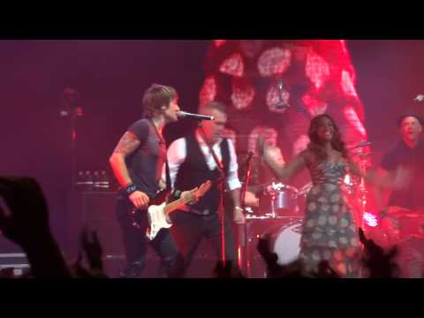 Keith Urban, Jessica Mauboy & Jimmy Barnes - It's a Long Way To The Top, 21 Jun 14