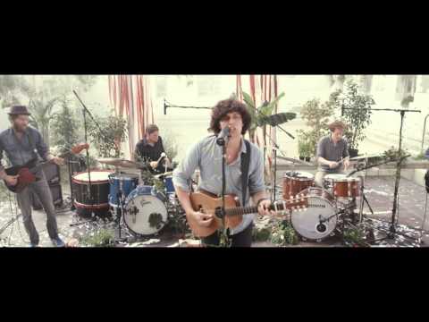 L'aupaire - The River (The Glass House Session)