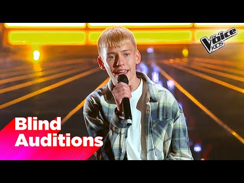 Maksym canta “Born with a broken heart” di Damiano David | The Voice Kids Italy Blind Auditions