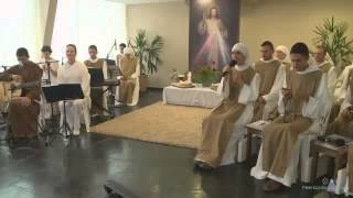 preview picture of video 'Maratón Divina Misericordia - 05-10-2014 - 15hs - Asunción, Paraguay'