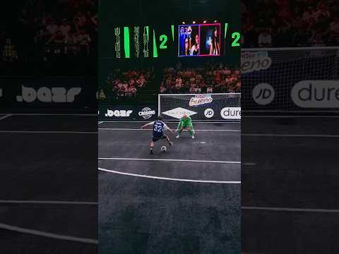 Brocchi 🆚 Abbiati shootout 🔥😎 #kingsleague