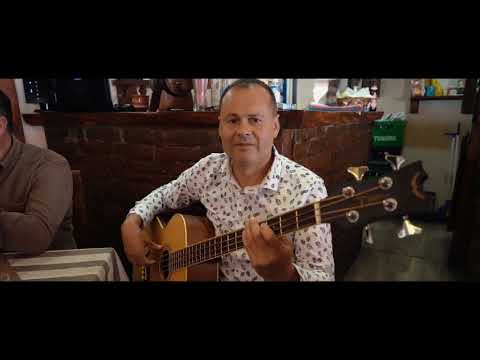 Akustik bend BOEMI  "Puna je kafana"