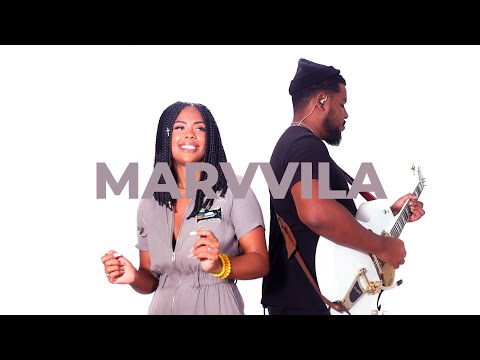 MARVVILA, A CADA BEIJO - NUDE SESSION