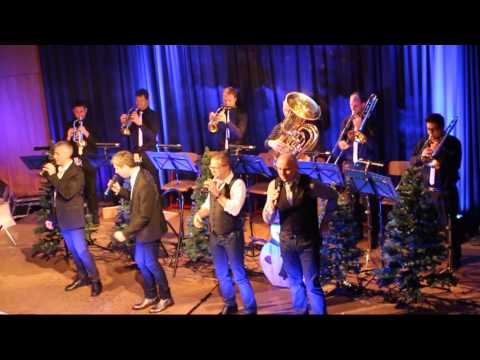 Die Vierkanter & OhrBRASSmus (Christmas Edition 2014)  Opener-Es wird scho glei pumpern