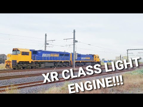 DOUBLE XR CLASS LIGHT ENGINE AT ALTONA!!!