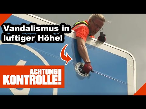 Mutprobe?! Fußball-Aufkleber am Verkehrsschild! |1/2| Kabel Eins Achtung Kontrolle