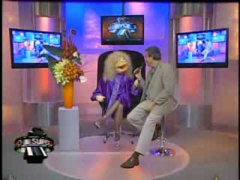 SuperXclusivo 5/7/10 - Ofrecen casting en centro comercial