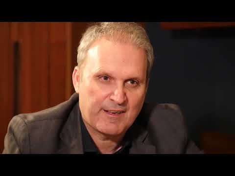 VO CENTAR Intervju so Dejan Lucic: Site prisluskuvaa vo Makedonija!?