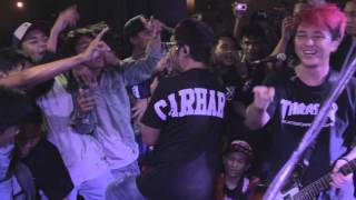 Download lagu [LIVE] 2016.03.10 Pee Wee Gaskins - Dibalik Hari Esok / Dari Mata Sang Garuda mp3